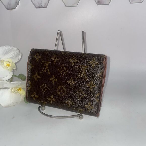 Authentic Louis Vuitton Monogram Tresor Etui Trifold Wallet - Picture 2 of 16